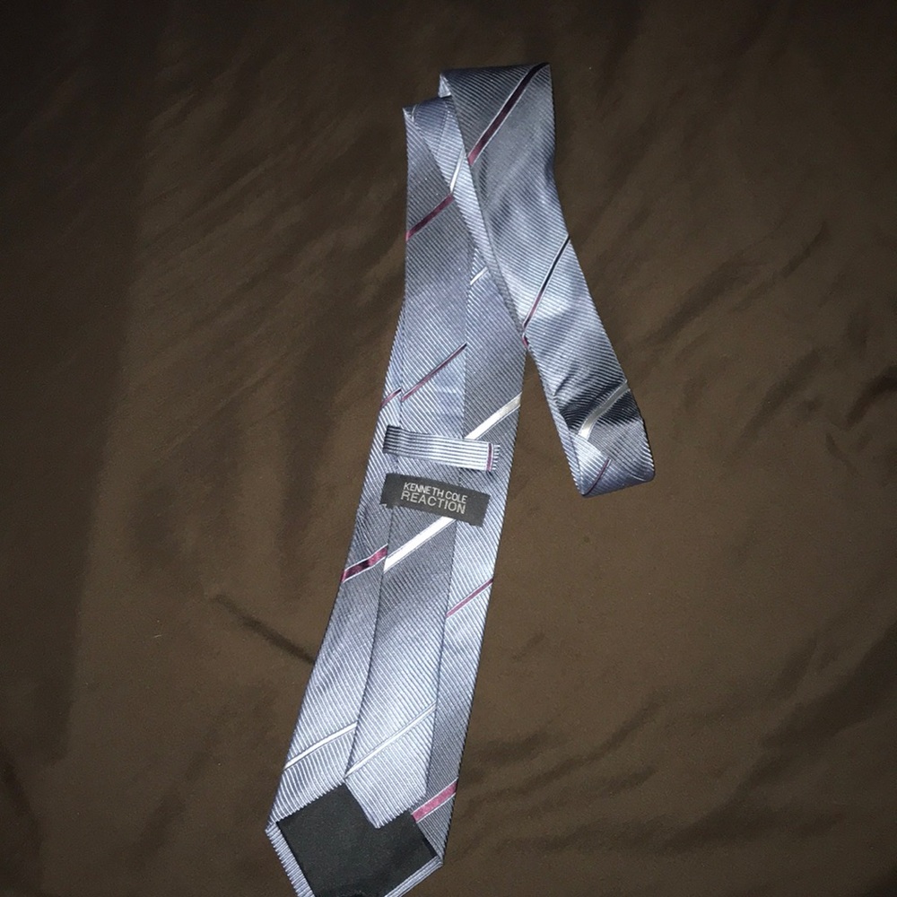 Tie - Picture 2 of 3